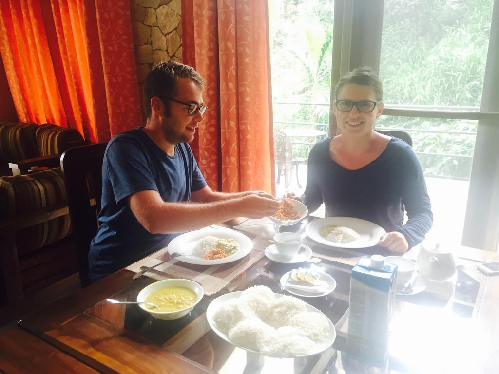 Aronka Homestay Kandy Esterno foto