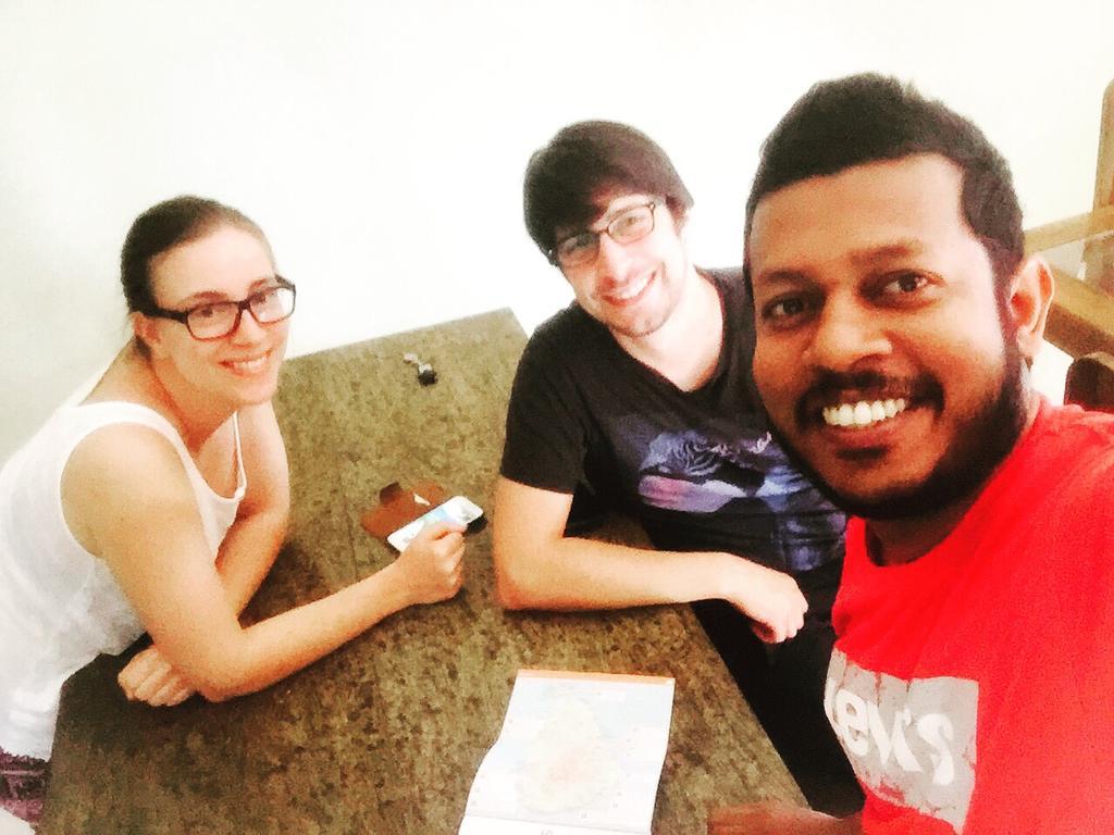 Aronka Homestay Kandy Esterno foto