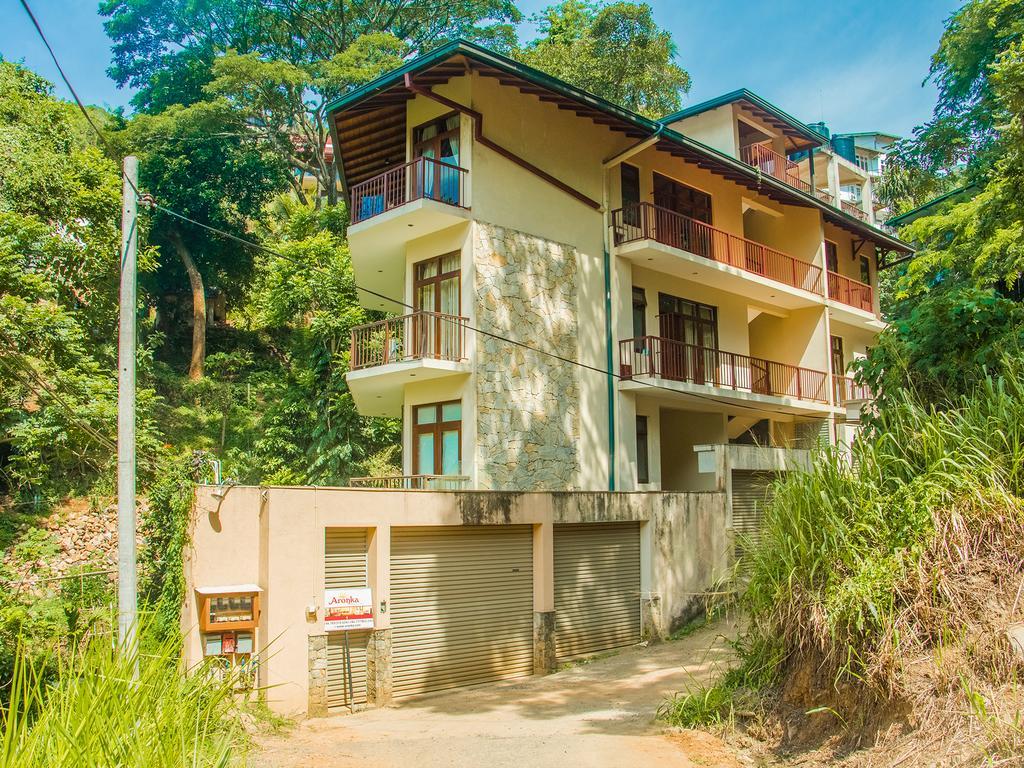 Aronka Homestay Kandy Esterno foto