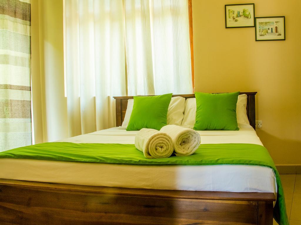 Aronka Homestay Kandy Esterno foto