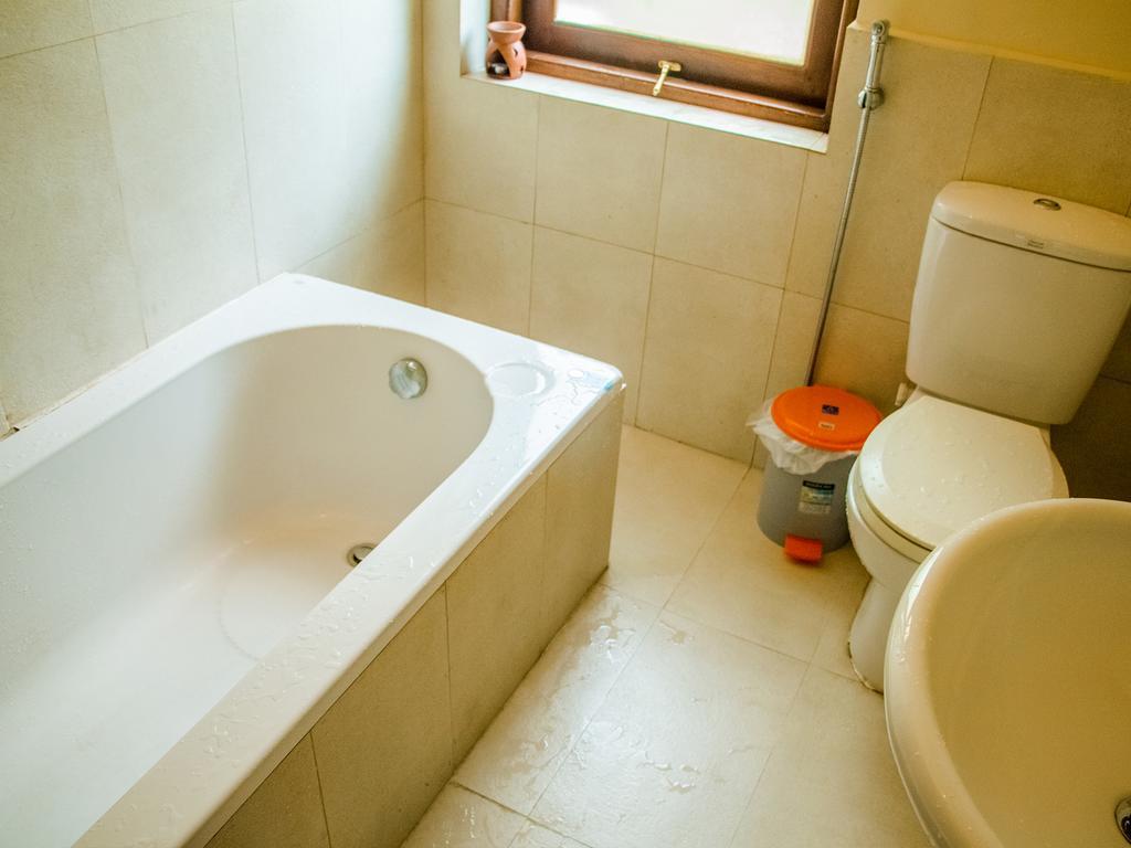 Aronka Homestay Kandy Esterno foto