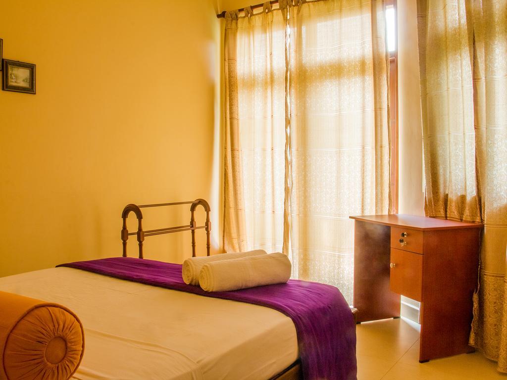 Aronka Homestay Kandy Esterno foto